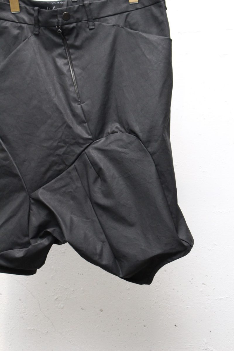 DIS-DCSP-01. DISTORTION Drop Crotch Shorts. Black Coated. LEON