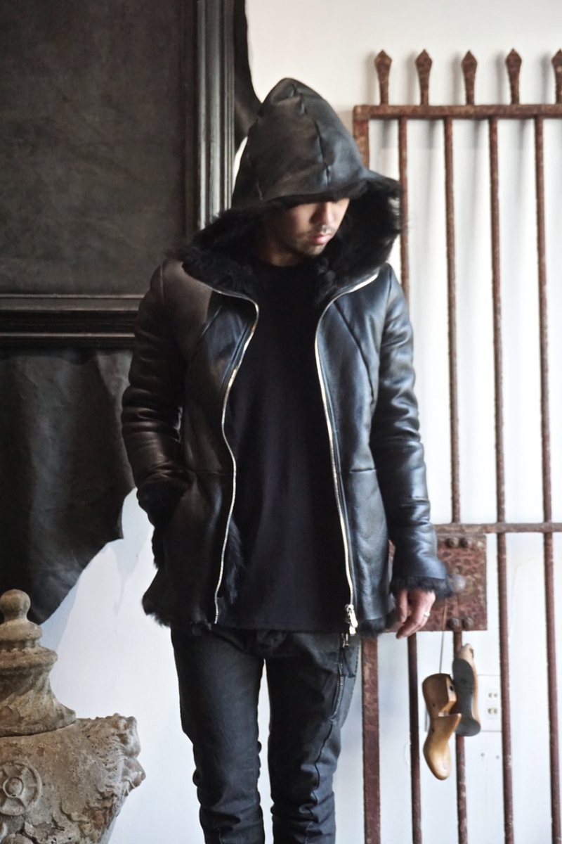 31991-4410. SHEEP SHEARLING(MOUTON) HOODED BLOUSON. 91N(Black