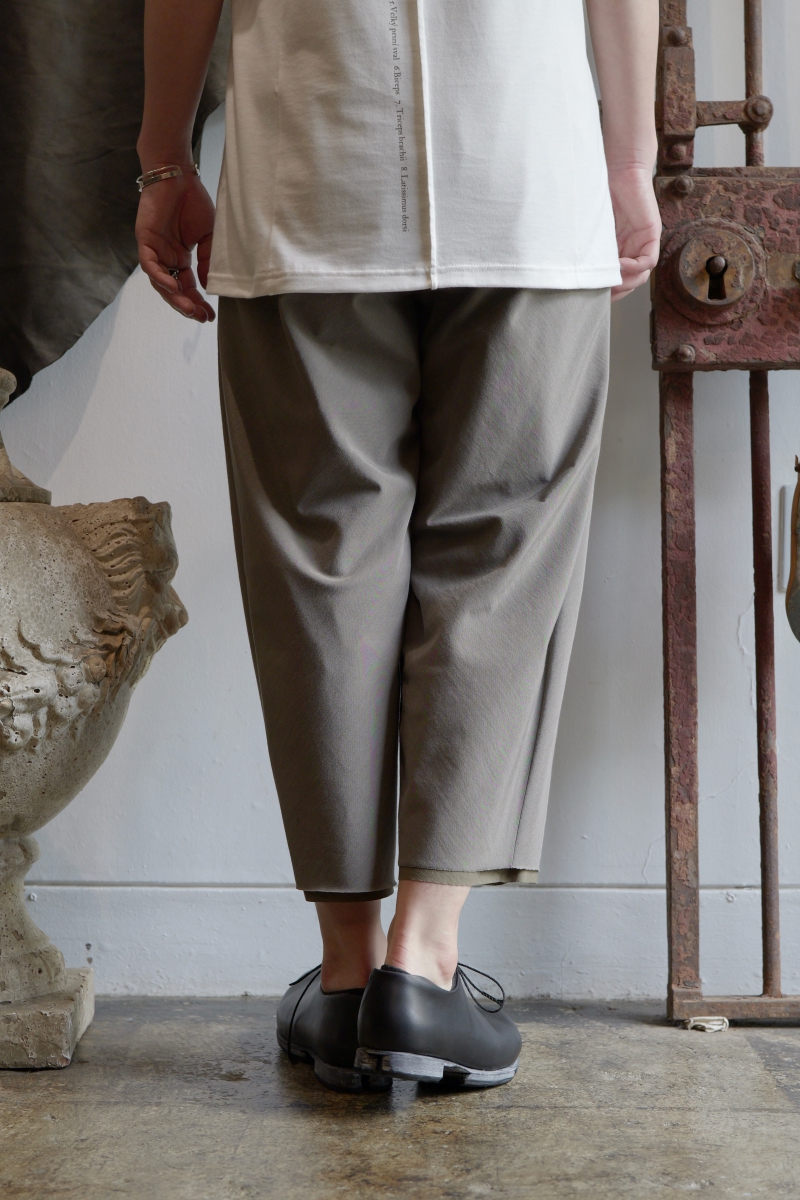 PTI-SCCB. Baggy Cropped Pants Cotton Silk Viscose. Mud Gray