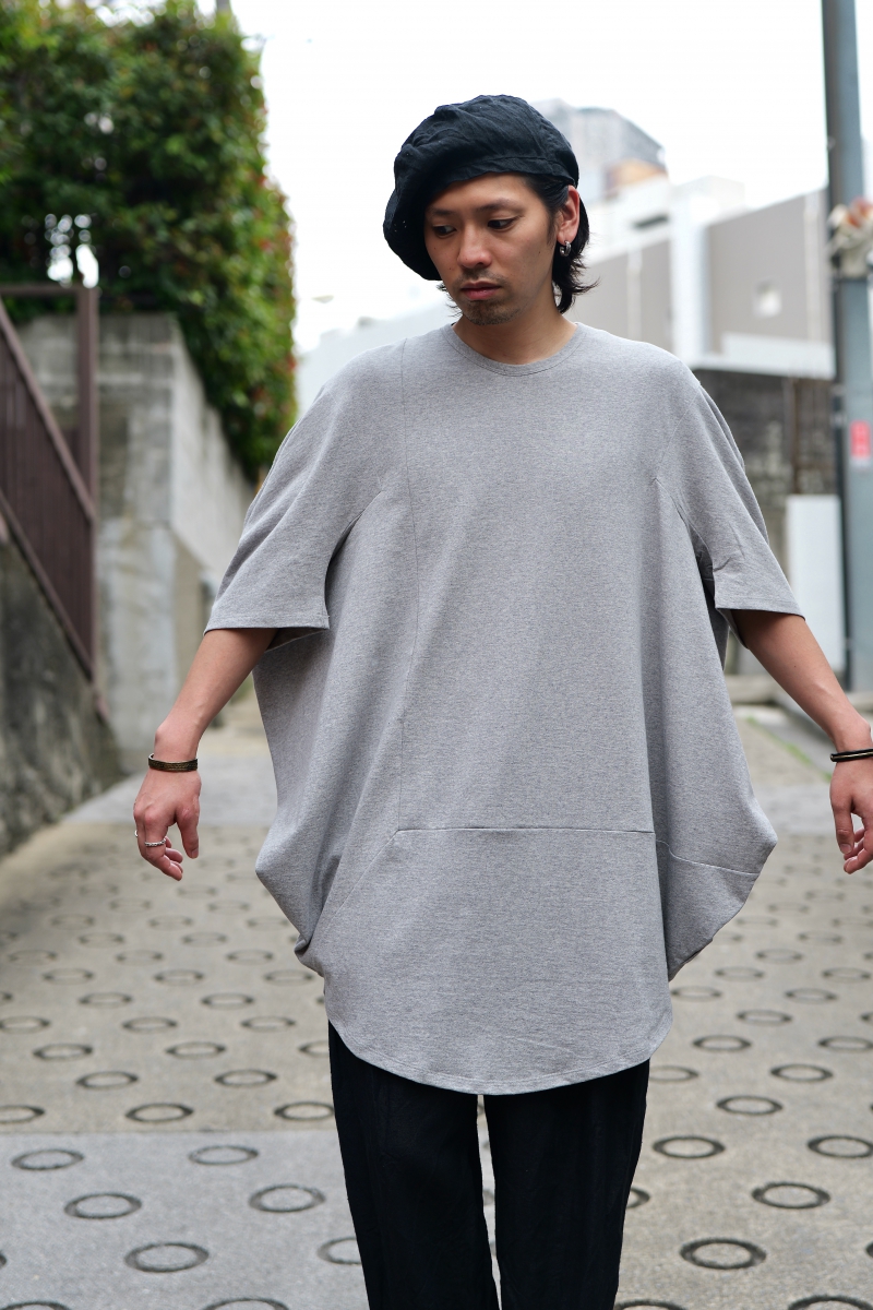 RK-CS01. Short Sleeves Circle T-shirt. Gray. ROGGYKEI. « GULLAM