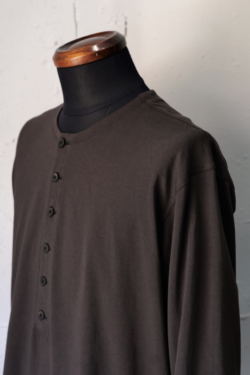 0M2330206. Classic Long Sleeve T-shirt. Fade Charcoal. 2023AW