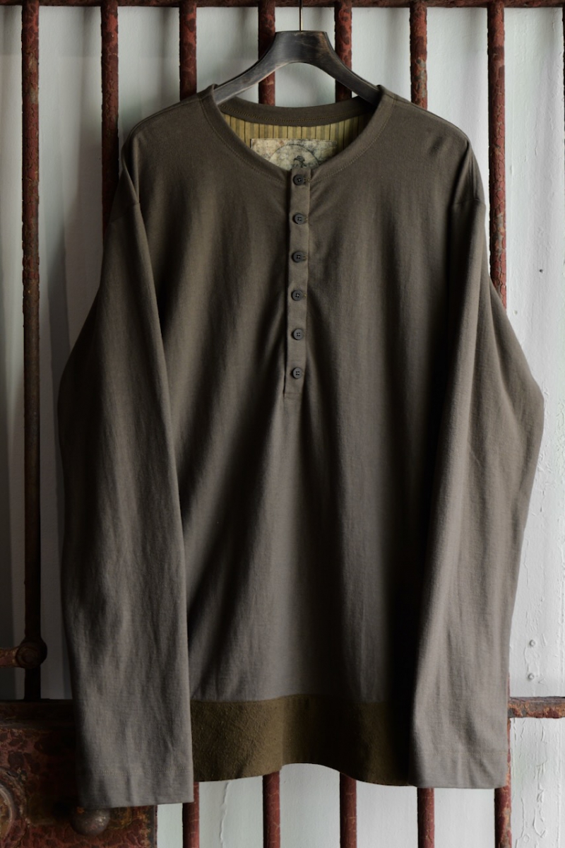 0M2530213. Henley Neck Long Sleeve T-Shirt. ZIGGY CHEN