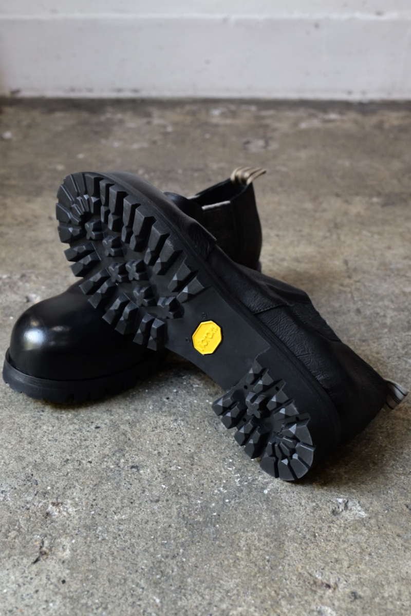 イエイヌ！ ISSEY MIYAKE ダウンジャケット ブラック